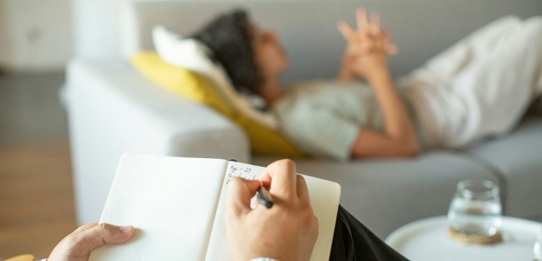 How to become a Hypnotherapist Part-Time in Australia
